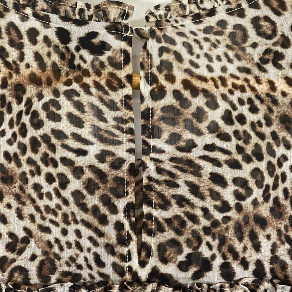 Torrid Smocked Peplum Keyhole Leopard Top - Picture 5 of 10